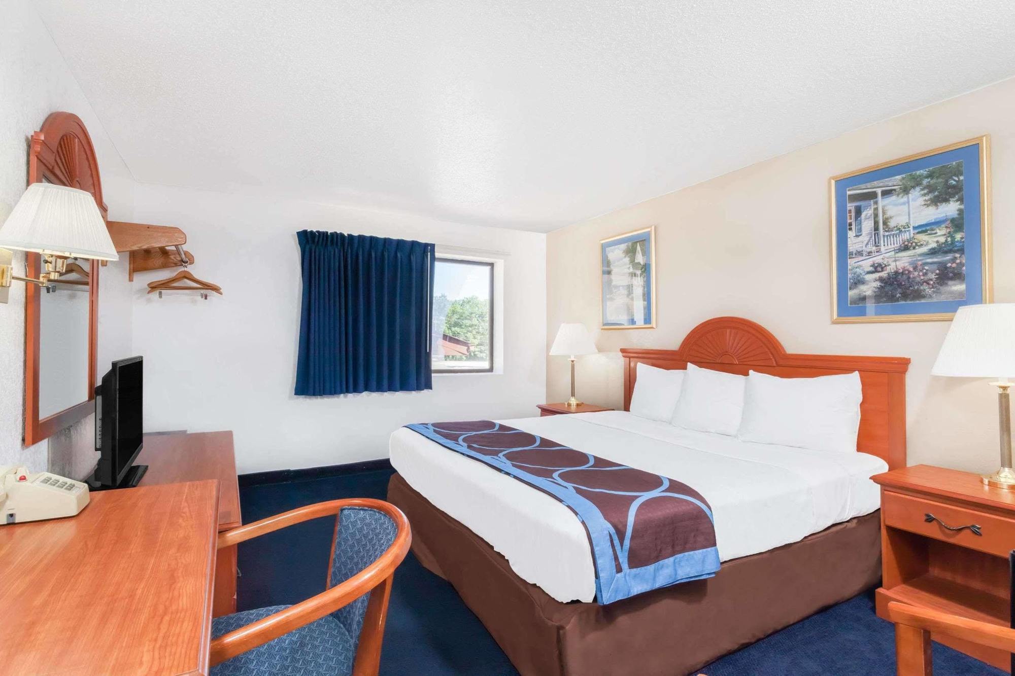 Super 8 By Wyndham Montgomery Maybrook Exteriér fotografie